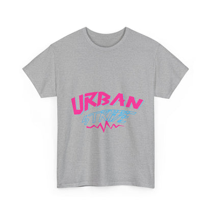 T-shirt con scritta "UrbanStride Neon Pulse"