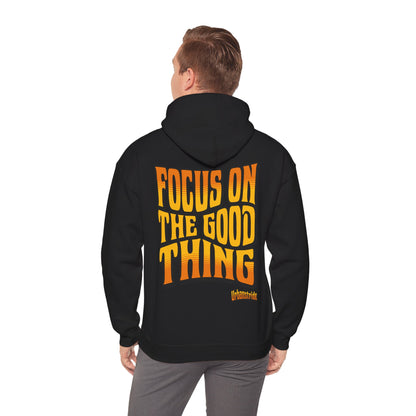 Felpa con scritta "Focus on the good thing"
