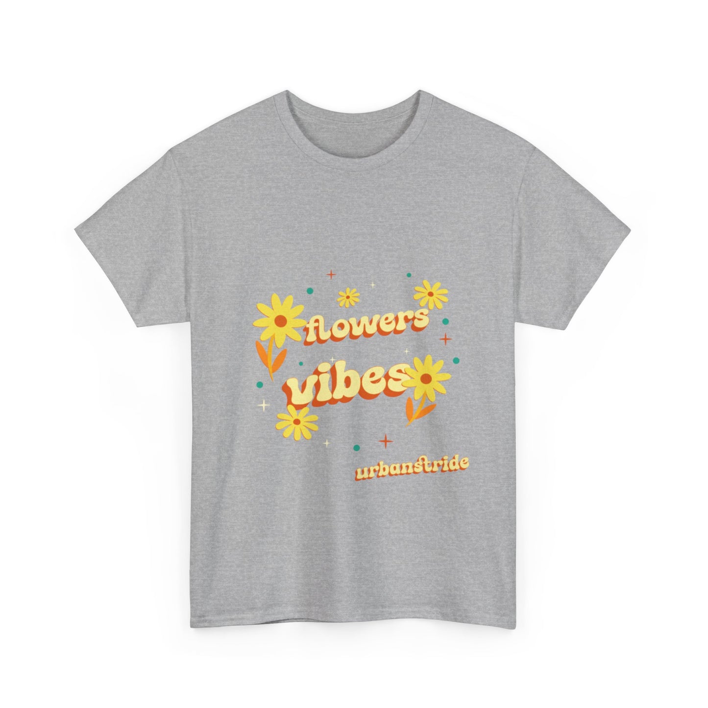 T-shirt con scritta "Flowers vibes"
