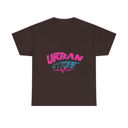 T-shirt con scritta "UrbanStride Neon Pulse"