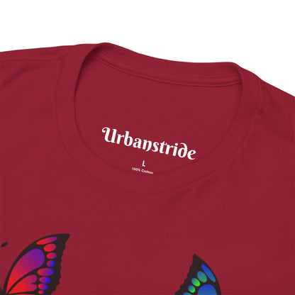 T-shirt con scritta "UrbanStride Butterfly Vibes