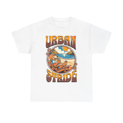 T-shirt con scritta "Urbanstride" e cane