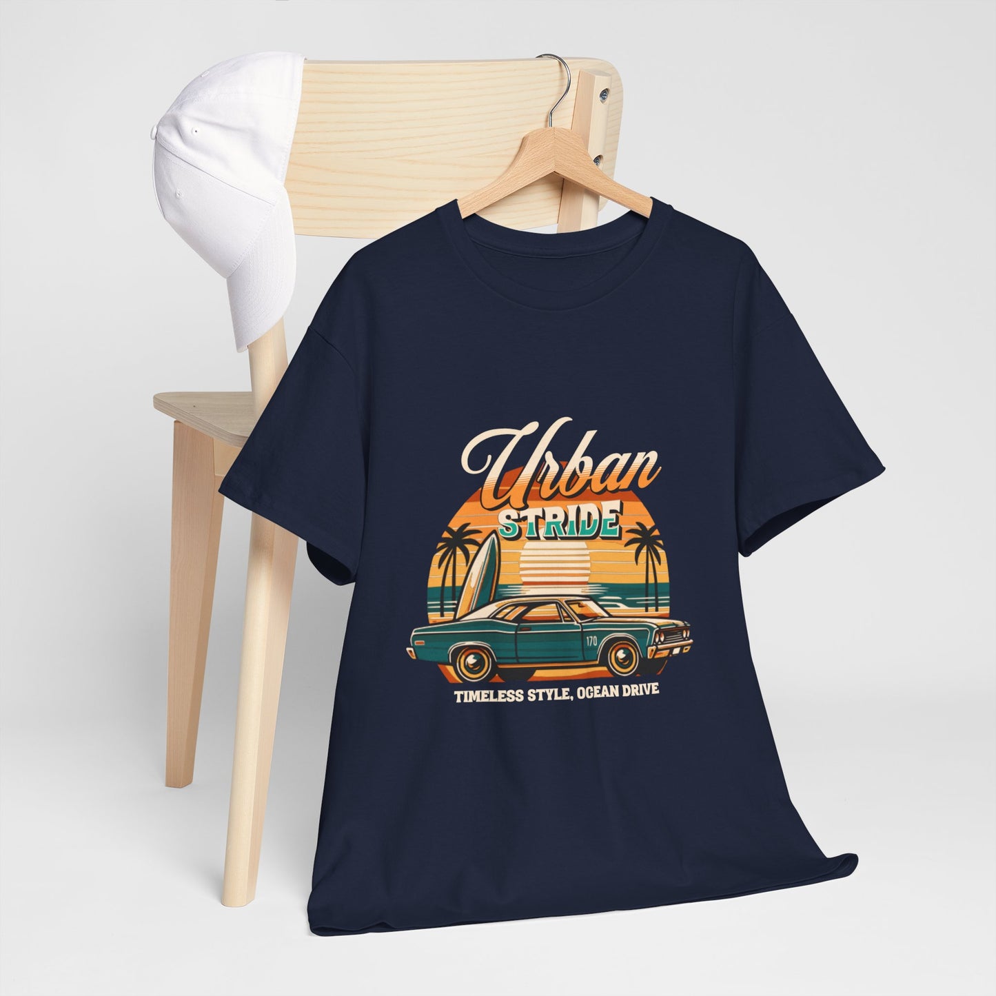 T-shirt con scritta"Urbanstride timeless style ocean drive "