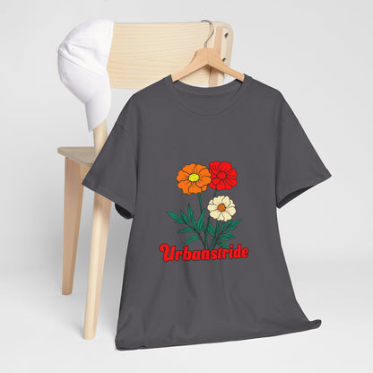 T-shirt con rappresentazione di fiori e scritta "Urbanstride"
