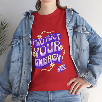 T-shirt con scritta "Protect your energy"