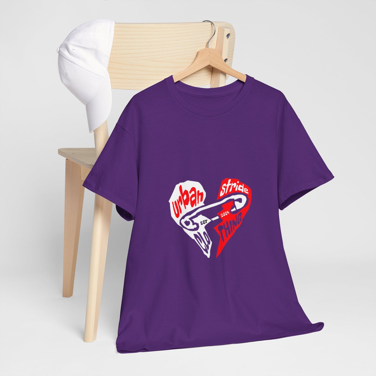 T-shirt con disegno cuore spezzato