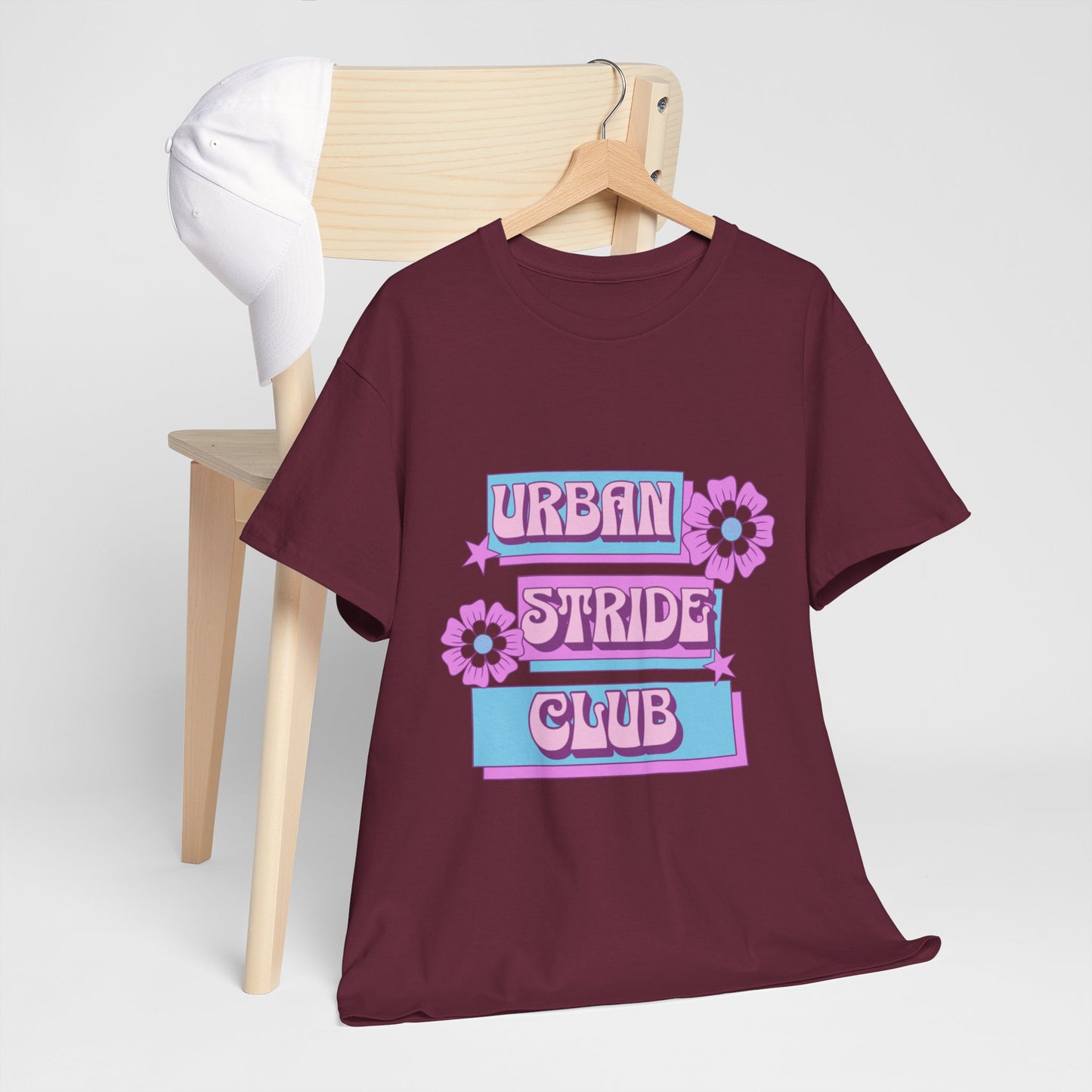 T-shirt con scritta "Urbanstride club"