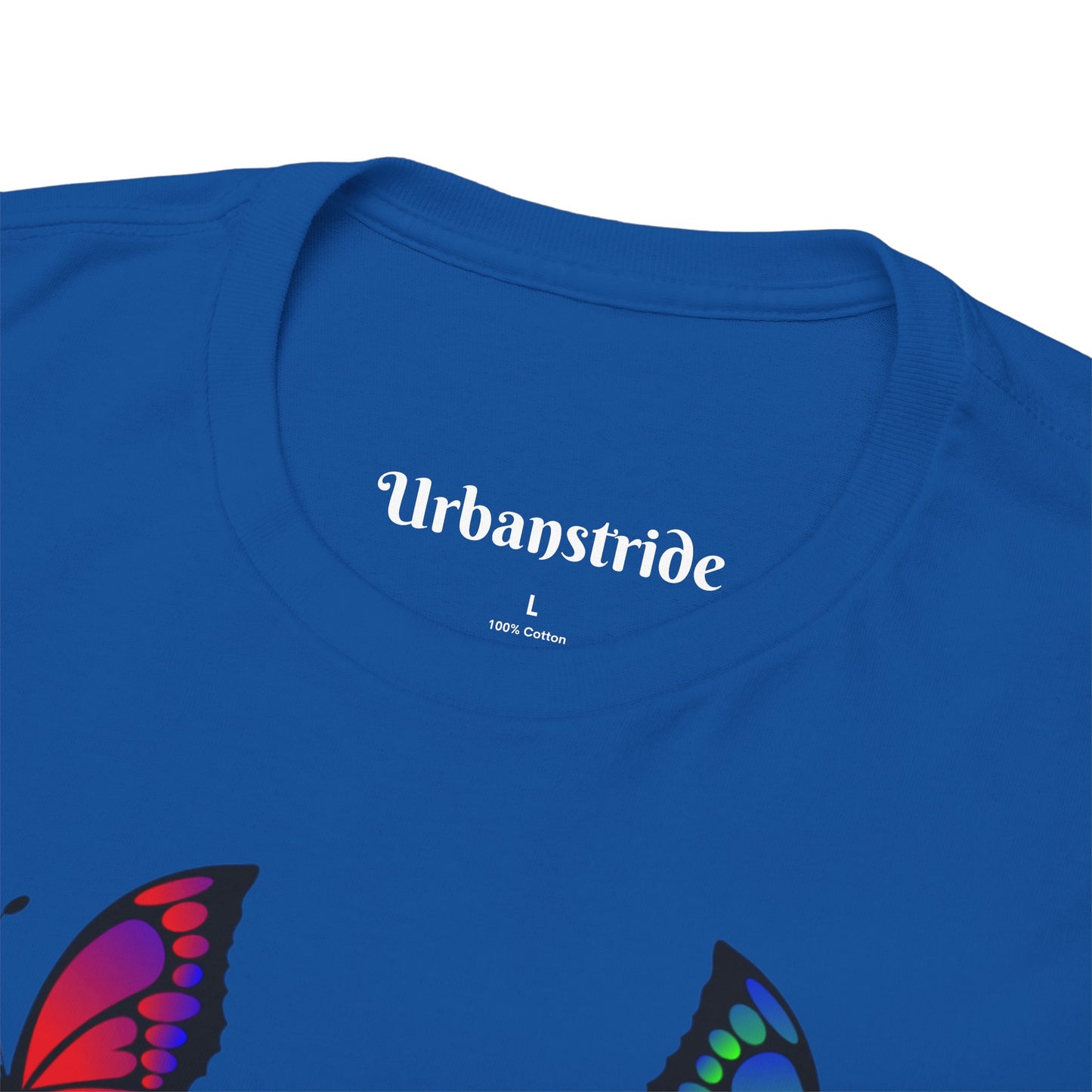T-shirt con scritta "UrbanStride Butterfly Vibes