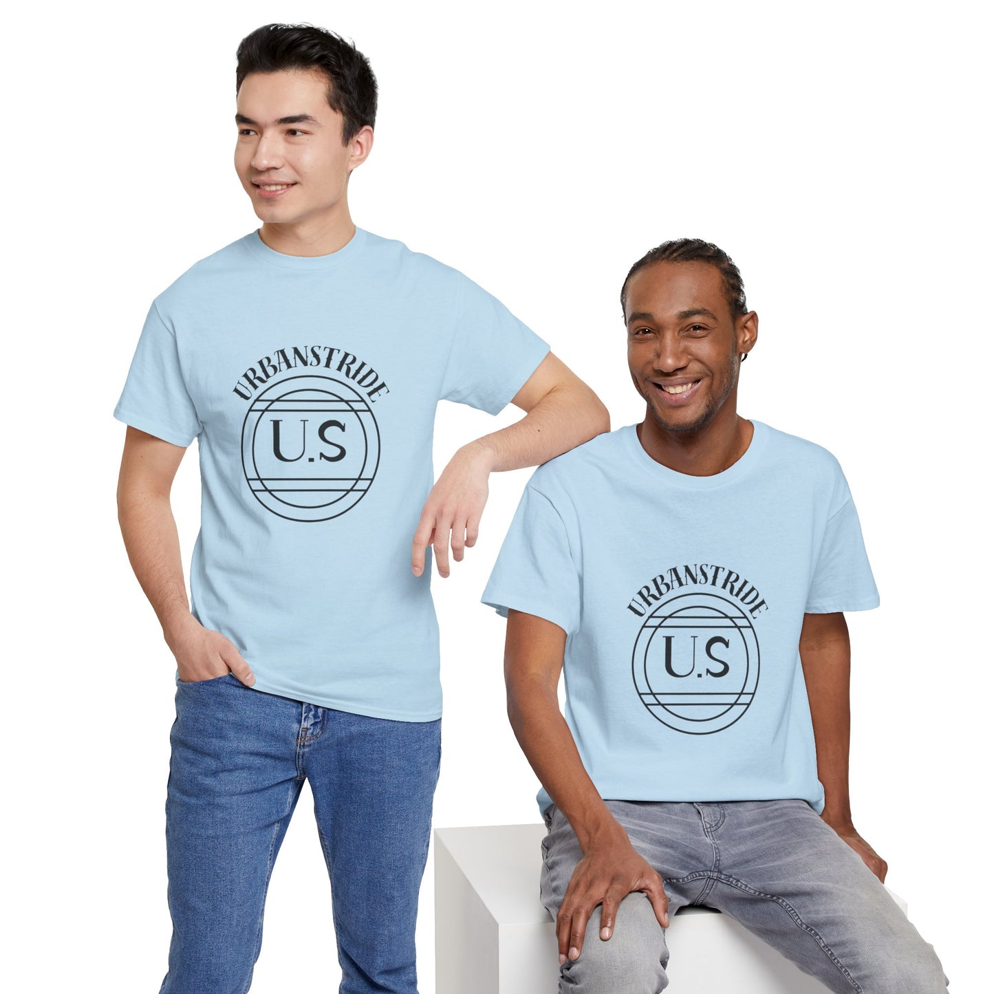 T-shirt con scritta "urbanstride" centrale