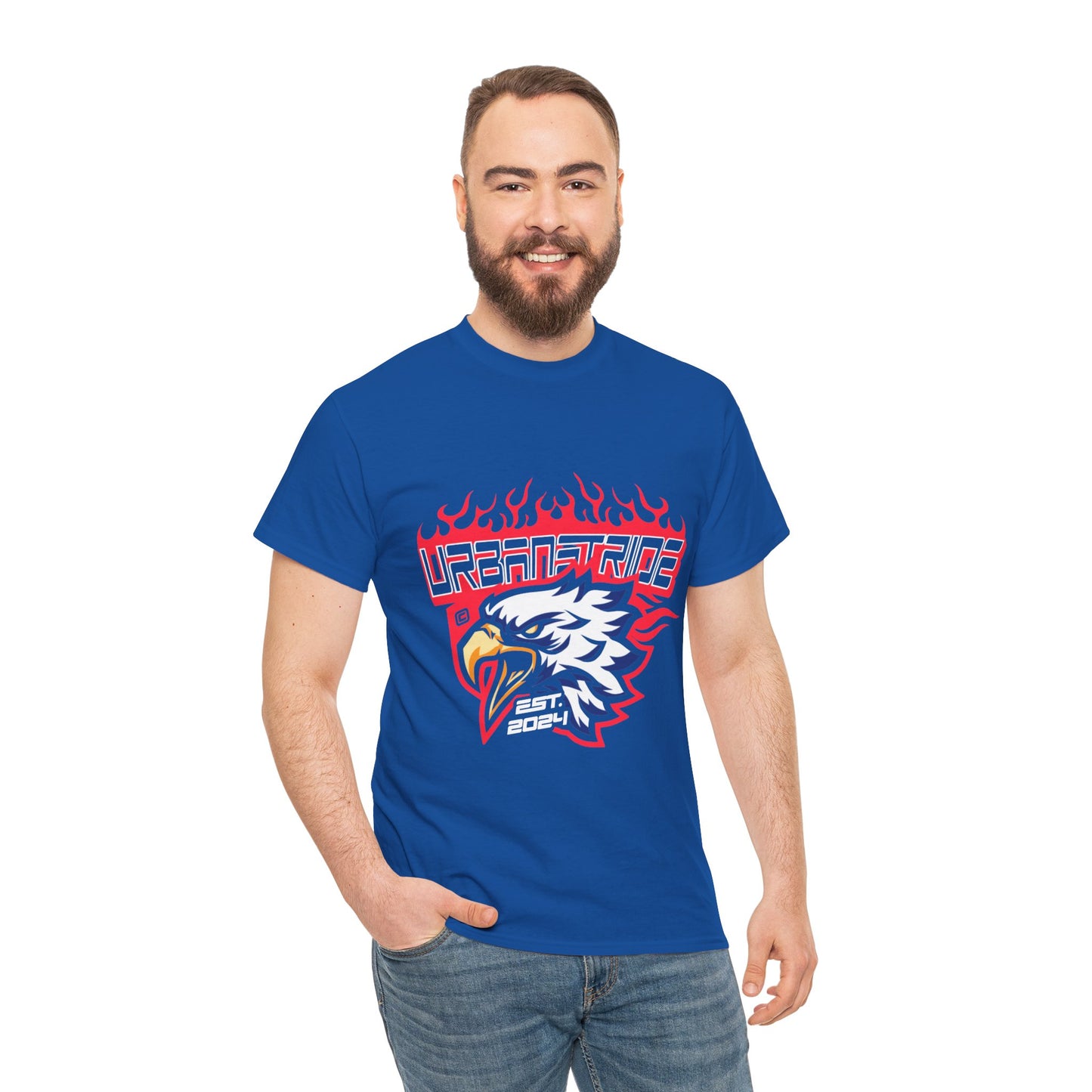 T-shirt con scritta "Urbanstride" e aquila